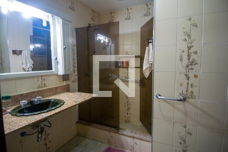 Apartamento à venda com 110m², 3 quartos e 1 vaga Apartamento à venda com 110m², 3 quartos e 1 vagaBanheiro Social