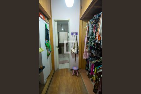 Apartamento à venda com 110m², 3 quartos e 1 vaga Apartamento à venda com 110m², 3 quartos e 1 vagaCloset