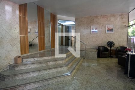 Apartamento à venda com 110m², 3 quartos e 1 vaga Apartamento à venda com 110m², 3 quartos e 1 vagaPortaria