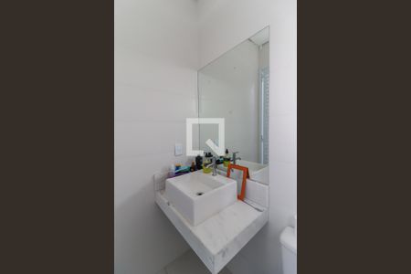 Casa de condomínio à venda com 262m², 3 quartos e 4 vagas Casa de condomínio à venda com 262m², 3 quartos e 4 vagasBanheiro da Piscina