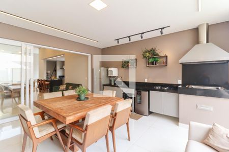 Casa de condomínio à venda com 262m², 3 quartos e 4 vagas Casa de condomínio à venda com 262m², 3 quartos e 4 vagasÁrea gourmet