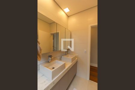 Casa de condomínio à venda com 262m², 3 quartos e 4 vagas Casa de condomínio à venda com 262m², 3 quartos e 4 vagasSuíte 1