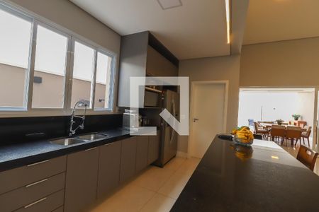 Casa de condomínio à venda com 262m², 3 quartos e 4 vagas Casa de condomínio à venda com 262m², 3 quartos e 4 vagasCozinha