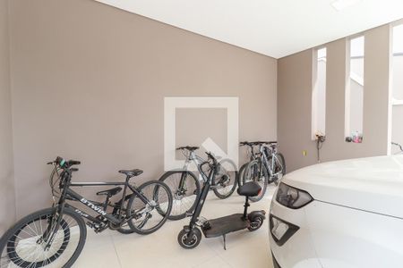 Casa de condomínio à venda com 262m², 3 quartos e 4 vagas Casa de condomínio à venda com 262m², 3 quartos e 4 vagasGaragem