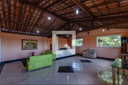 Casa à venda com 450m², 4 quartos e 4 vagas Casa à venda com 450m², 4 quartos e 4 vagasSalão de Festas