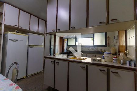 Apartamento à venda com 312m², 4 quartos e 3 vagas Apartamento à venda com 312m², 4 quartos e 3 vagasCozinha