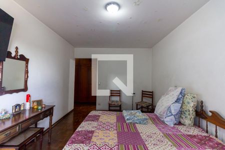 Apartamento à venda com 312m², 4 quartos e 3 vagas Apartamento à venda com 312m², 4 quartos e 3 vagasQuarto 2 - Suíte