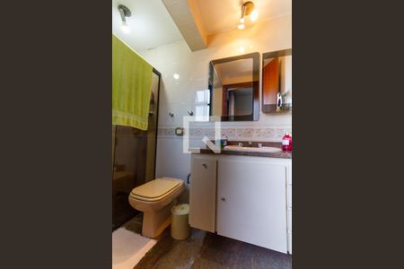 Apartamento à venda com 312m², 4 quartos e 3 vagas Apartamento à venda com 312m², 4 quartos e 3 vagasBanheiro da Suíte 3