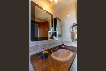 Apartamento à venda com 312m², 4 quartos e 3 vagas Apartamento à venda com 312m², 4 quartos e 3 vagasBanheiro da Suíte 3