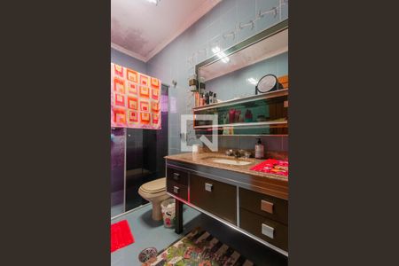 Casa à venda com 346m², 4 quartos e 4 vagas Casa à venda com 346m², 4 quartos e 4 vagasBanheiro da Suíte 3