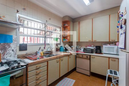 Casa à venda com 346m², 4 quartos e 4 vagas Casa à venda com 346m², 4 quartos e 4 vagasCozinha