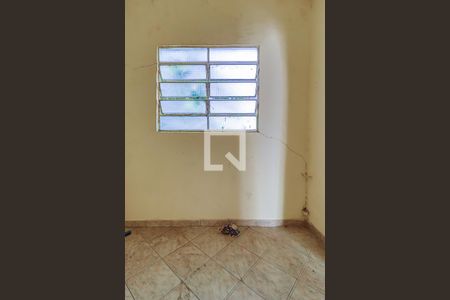 Quarto 1 de kitnet/studio para alugar com 2 quartos, 60m² em Cachoeirinha, Belo Horizonte