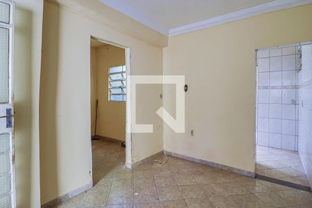 Sala de kitnet/studio para alugar com 2 quartos, 60m² em Cachoeirinha, Belo Horizonte