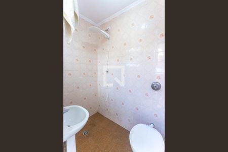 Casa à venda com 185m², 2 quartos e 2 vagas Casa à venda com 185m², 2 quartos e 2 vagasBanheiro de serviço