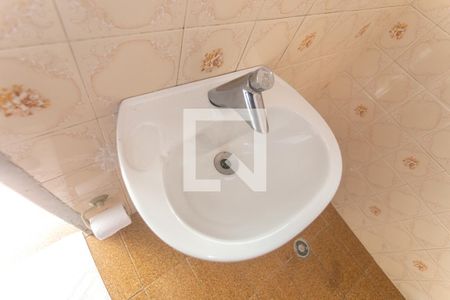 Casa à venda com 185m², 2 quartos e 2 vagas Casa à venda com 185m², 2 quartos e 2 vagasBanheiro de serviço