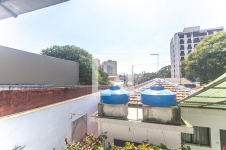 Casa à venda com 185m², 2 quartos e 2 vagas Casa à venda com 185m², 2 quartos e 2 vagasVista quintal