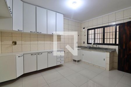 Casa à venda com 171m², 3 quartos e 3 vagasCozinha