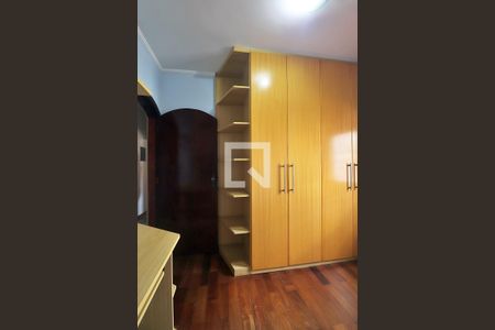 Casa à venda com 171m², 3 quartos e 3 vagasQuarto 2