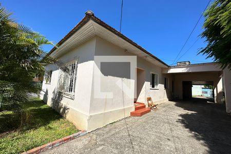 Casa à venda com 140m², 2 quartos e 2 vagasGaragem