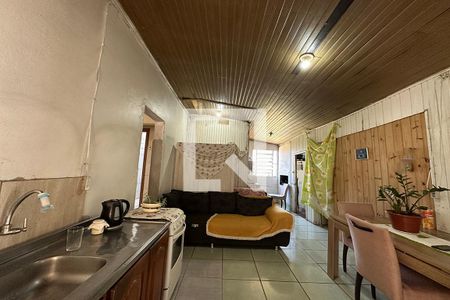 Casa à venda com 140m², 2 quartos e 2 vagasCozinha e Área de Serviço