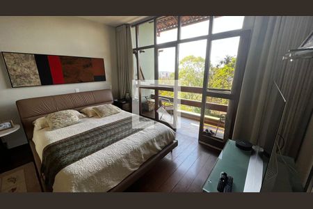 Casa à venda com 385m², 4 quartos e 5 vagasQuarto 3