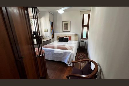 Casa à venda com 385m², 4 quartos e 5 vagasQuarto 3