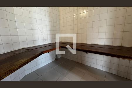 Casa à venda com 385m², 4 quartos e 5 vagasBanheiro quarto 3