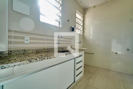 Apartamento à venda com 47m², 1 quarto e 1 vaga Apartamento à venda com 47m², 1 quarto e 1 vagaCozinha e Área de Serviço
