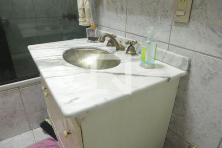 Casa à venda com 124m², 3 quartos e 2 vagasBanheiro Social