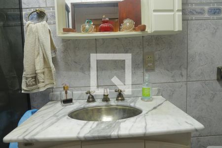 Casa à venda com 124m², 3 quartos e 2 vagasBanheiro Social