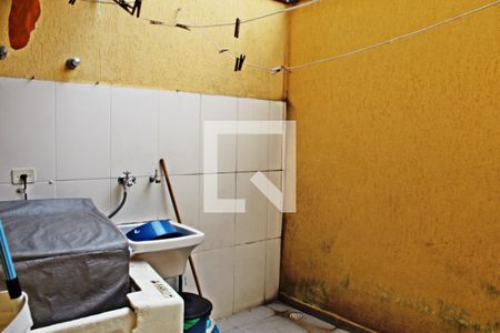 Casa de condomínio à venda com 120m², 3 quartos e 2 vagasÁrea de Serviço