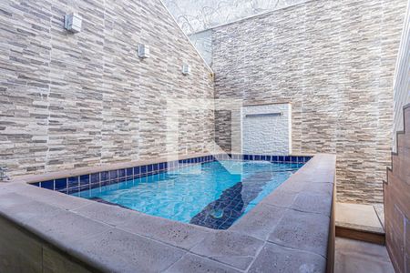 Casa para alugar com 170m², 4 quartos e 2 vagas Casa para alugar com 170m², 4 quartos e 2 vagasPiscina