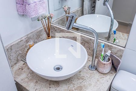 Casa para alugar com 170m², 4 quartos e 2 vagas Casa para alugar com 170m², 4 quartos e 2 vagasBanheiro social