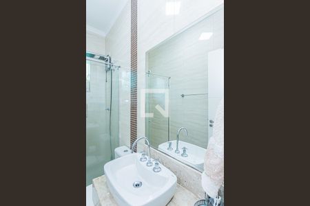 Casa para alugar com 170m², 4 quartos e 2 vagas Casa para alugar com 170m², 4 quartos e 2 vagasBanheiro suite