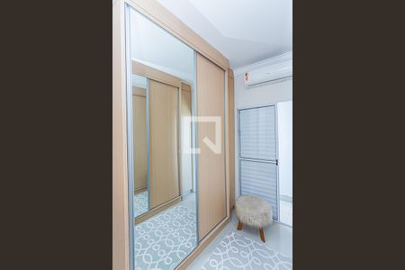 Casa para alugar com 170m², 4 quartos e 2 vagas Casa para alugar com 170m², 4 quartos e 2 vagasCloset suite