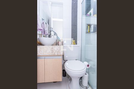 Casa para alugar com 170m², 4 quartos e 2 vagas Casa para alugar com 170m², 4 quartos e 2 vagasBanheiro social