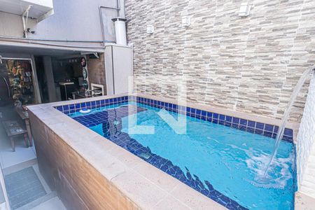 Casa para alugar com 170m², 4 quartos e 2 vagas Casa para alugar com 170m², 4 quartos e 2 vagasPiscina