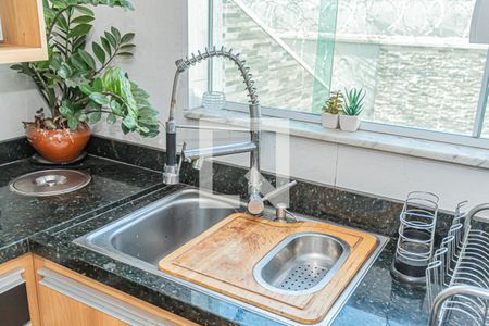 Casa para alugar com 170m², 4 quartos e 2 vagas Casa para alugar com 170m², 4 quartos e 2 vagasCozinha