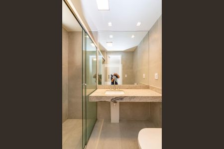 Apartamento à venda com 102m², 2 quartos e 2 vagas Apartamento à venda com 102m², 2 quartos e 2 vagasBanheiro da Suíte 1