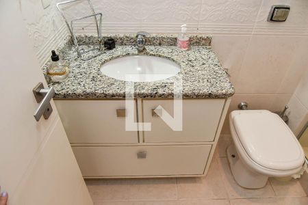 Apartamento à venda com 210m², 3 quartos e 3 vagas Apartamento à venda com 210m², 3 quartos e 3 vagasBanheiro Social 1