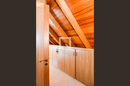 Apartamento à venda com 210m², 3 quartos e 3 vagas Apartamento à venda com 210m², 3 quartos e 3 vagasSótão