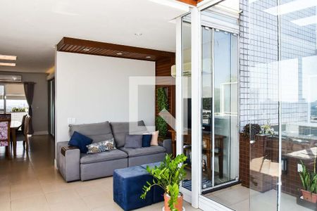 Apartamento à venda com 210m², 3 quartos e 3 vagas Apartamento à venda com 210m², 3 quartos e 3 vagasCobertura