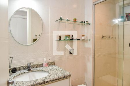 Apartamento à venda com 210m², 3 quartos e 3 vagas Apartamento à venda com 210m², 3 quartos e 3 vagasBanheiro Social 1