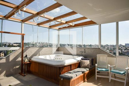 Apartamento à venda com 210m², 3 quartos e 3 vagas Apartamento à venda com 210m², 3 quartos e 3 vagasCobertura