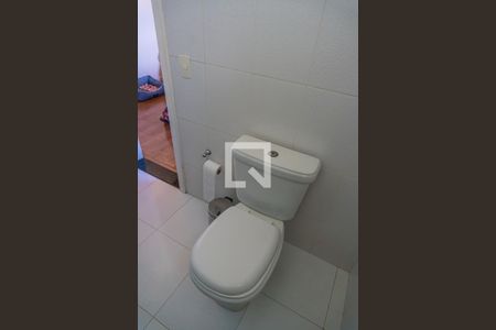 Casa à venda com 380m², 4 quartos e 4 vagas Casa à venda com 380m², 4 quartos e 4 vagasBanheiro da Suíte 1