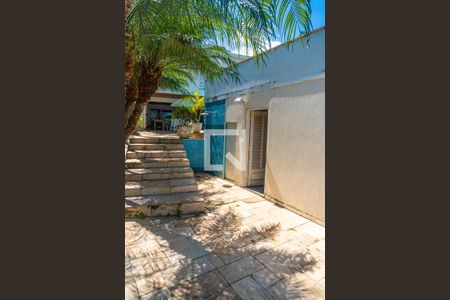 Casa à venda com 380m², 4 quartos e 4 vagas Casa à venda com 380m², 4 quartos e 4 vagasQuintal