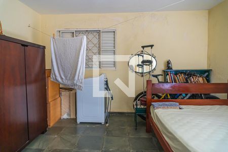 Casa à venda com 380m², 4 quartos e 4 vagas Casa à venda com 380m², 4 quartos e 4 vagasQuarto de Serviço