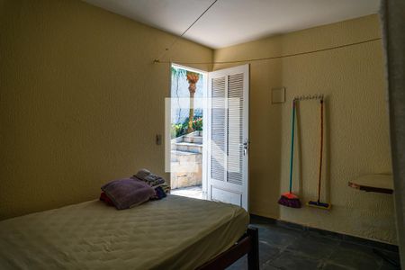 Casa à venda com 380m², 4 quartos e 4 vagas Casa à venda com 380m², 4 quartos e 4 vagasQuarto de Serviço