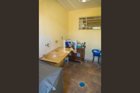 Casa à venda com 380m², 4 quartos e 4 vagas Casa à venda com 380m², 4 quartos e 4 vagasÁrea de Serviço