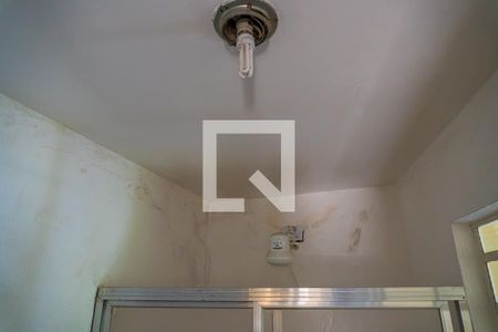 Casa à venda com 380m², 4 quartos e 4 vagas Casa à venda com 380m², 4 quartos e 4 vagasBanheiro de serviço